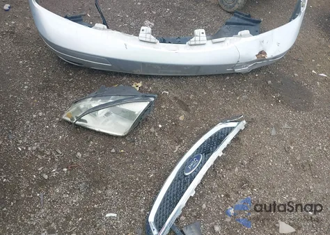 2007 Ford Focus S/Se/Ses from USA, damaged, VIN 1FAHP34N57W326220